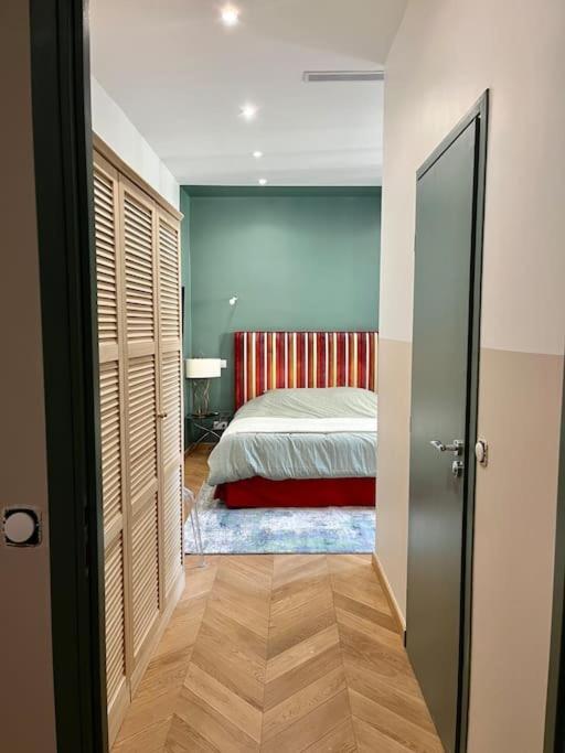 Vera Apartment